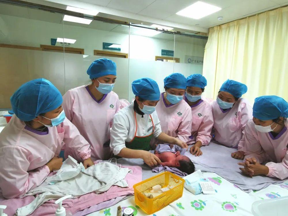 利辛县妇婴监护型护送